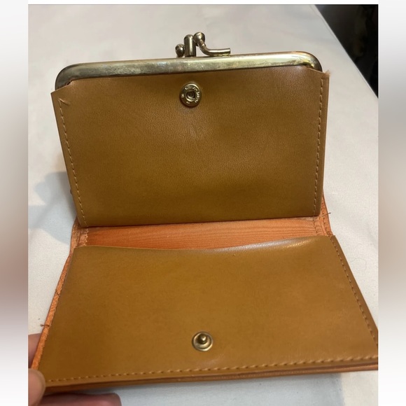 New Belle Brummel Clutch Wallet Style #88303 Genuine Leather With Design - Picture 8 of 10